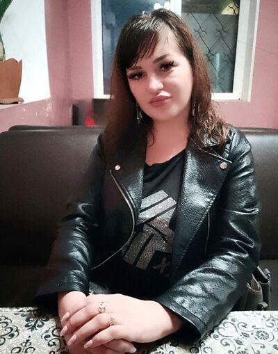  ,   Yulia, 32 ,   ,   , c , 