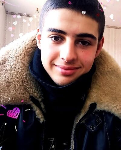  ,   Artur, 22 ,   ,   , 