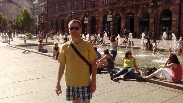  ,   Leon, 45 ,   ,   , c 