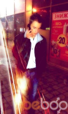 ,   Denis, 32 ,   ,   , c 