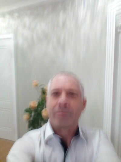  ,   Vasile, 52 ,   c 