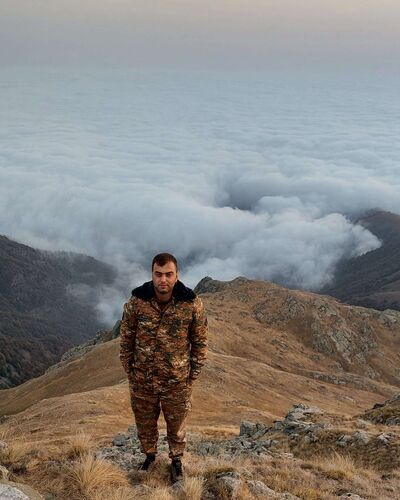  ,   Edvard, 27 ,   ,   
