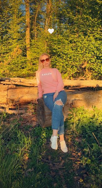  ,   Tina, 32 ,   ,   