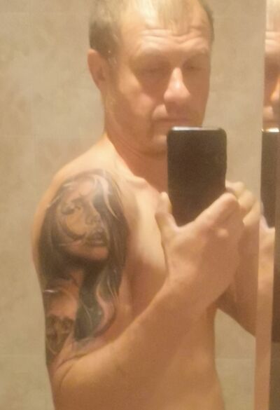  ,   Sergej, 41 ,   ,   , c 