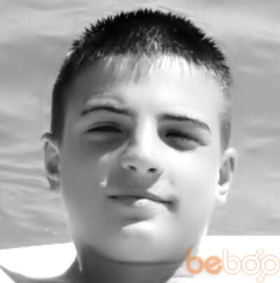  ,   Valerusa, 32 ,  