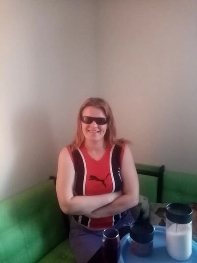  -,   Elena, 44 ,   