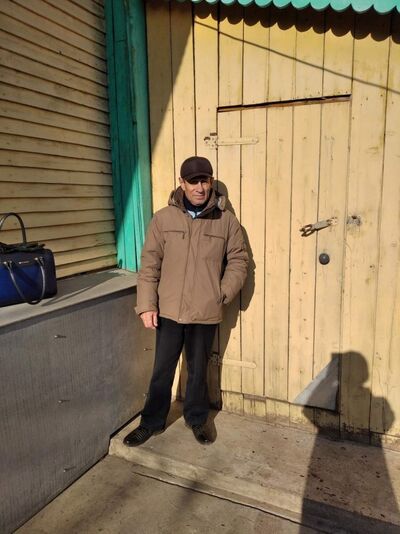  ,   Viktor, 70 ,   ,   