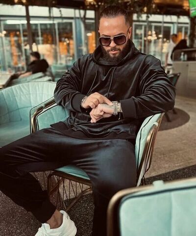  ,   Adam, 30 ,   ,   , c , 