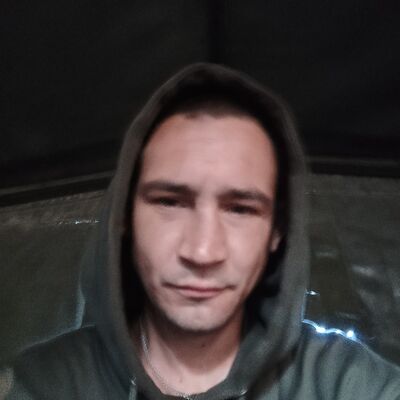  ,   Artyr, 31 ,   ,   