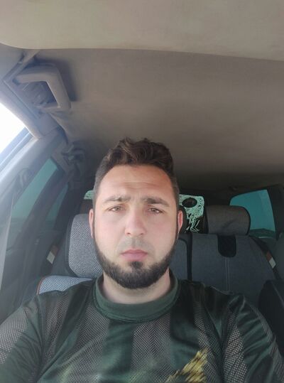  ,   Erik, 33 ,   