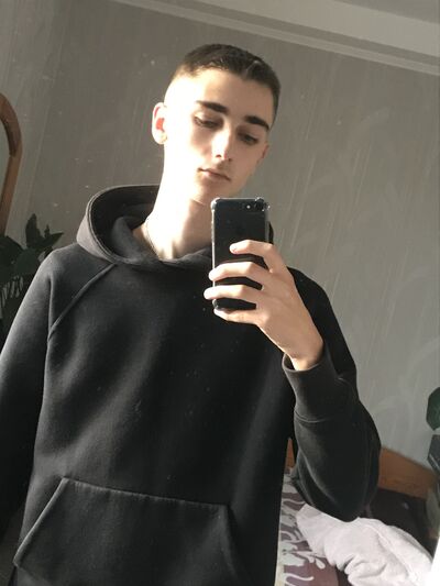  ,   Dan, 21 ,   ,   