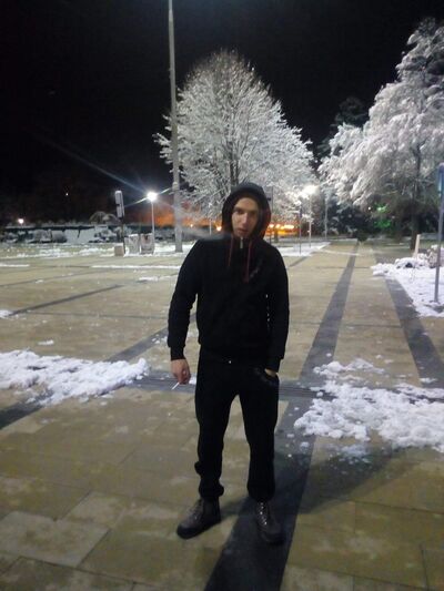  ,   Valentin, 26 ,   ,   , c 