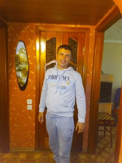  ,   Ruslan, 40 ,   ,   