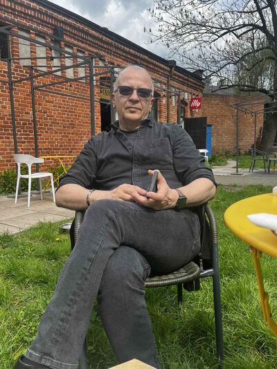  ,   Wadim, 51 ,   ,   