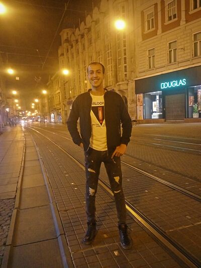  ,   Zaza, 29 ,   ,   