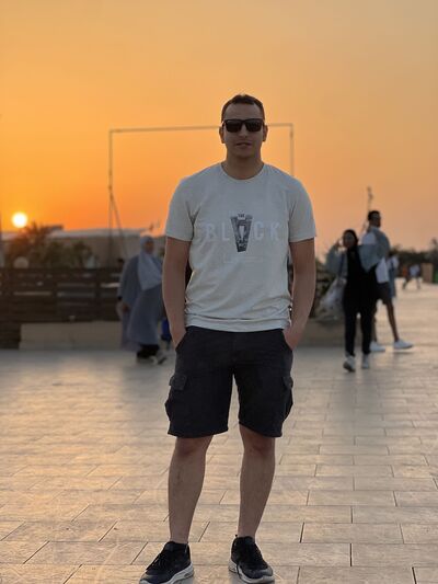 ,   Mo Ali, 26 ,   ,   