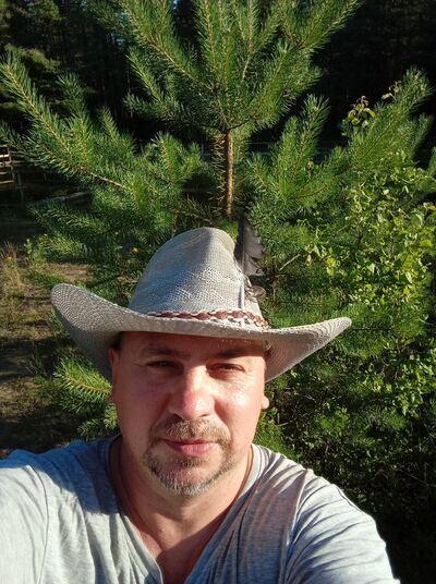 ,   Eduard, 48 ,   ,   