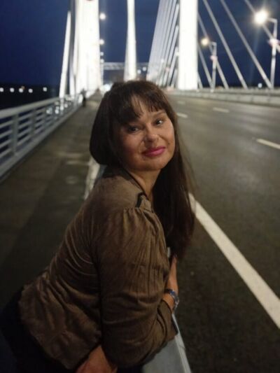  ,   Nika, 48 ,   
