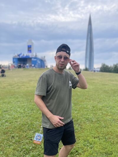  ,   Alex, 28 ,   ,   , c , 