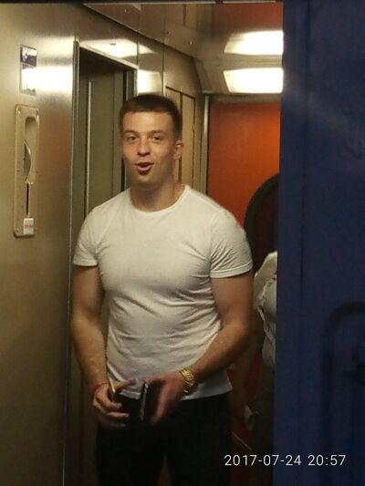 ,   Artur, 34 ,   , 