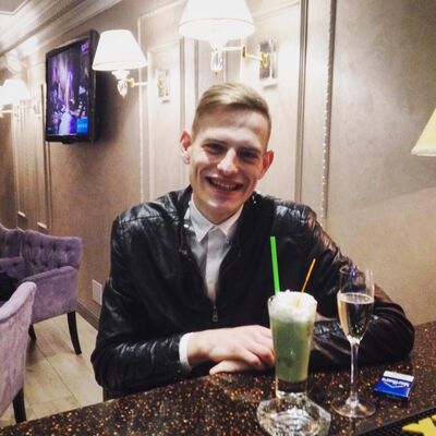  ,   Lucian, 32 ,   ,   , c 