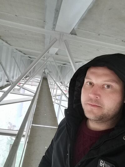 ,   Maxim, 34 ,   ,   