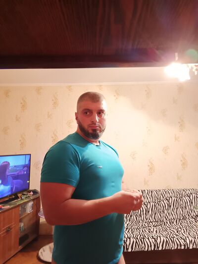  -,   Denis, 38 ,   ,   