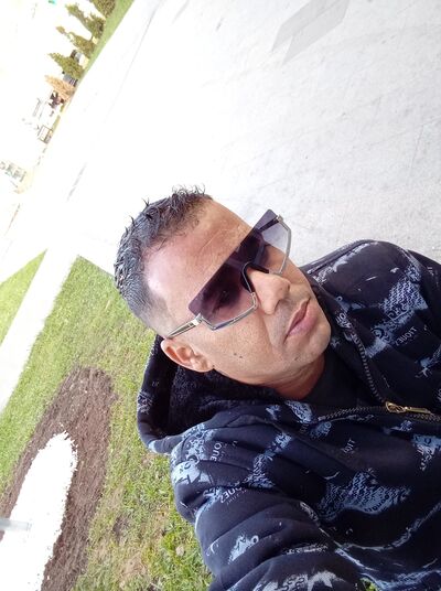  ,   Jorge, 46 ,   ,   