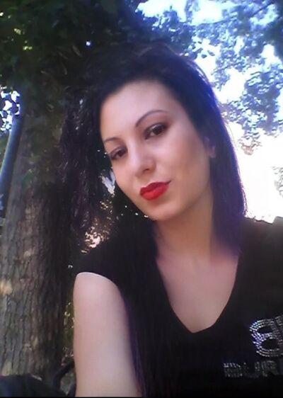 ,   Amber, 40 ,   c 