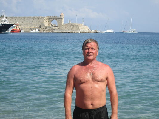  ,   Viktor, 65 ,   ,   , c 