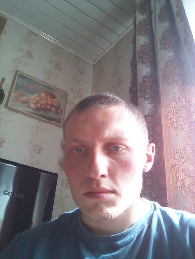  ,   Artem, 28 ,     