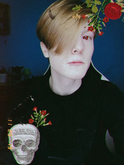  -,   VladislaV, 25 ,   ,   , c , 