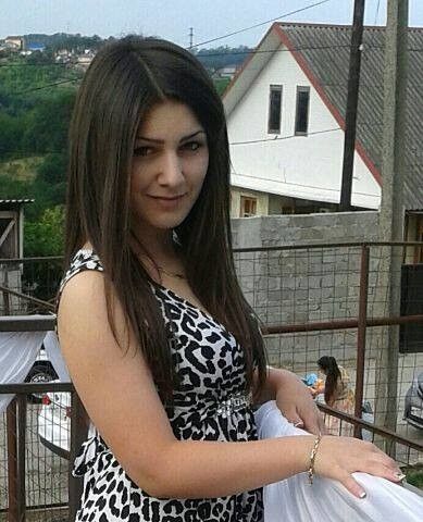  6206889  Mari, 40 ,    