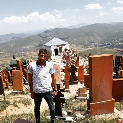  ,   Albert, 25 ,   ,   