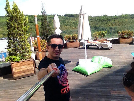  ,   Deniss, 39 ,   ,   , c , 