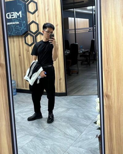  ,   Daniil, 21 ,   ,   , c , 