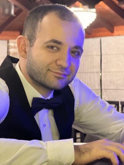  ,   Gio, 28 ,   ,   