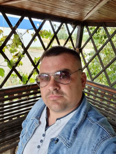  ,   Aleks, 38 ,   ,   