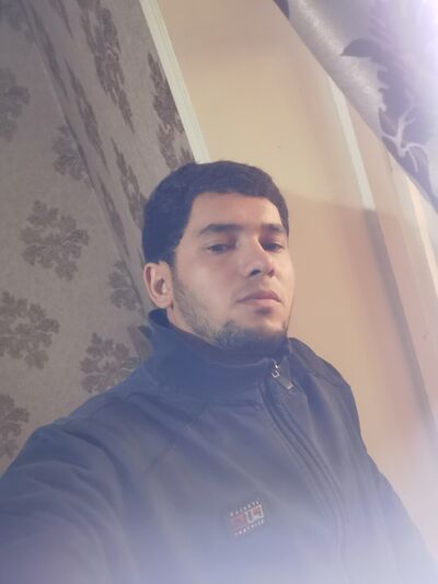  ,   Akbar, 32 ,   ,   , c 