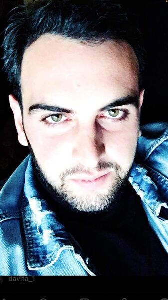  ,   Davit, 27 ,   ,   , c , 