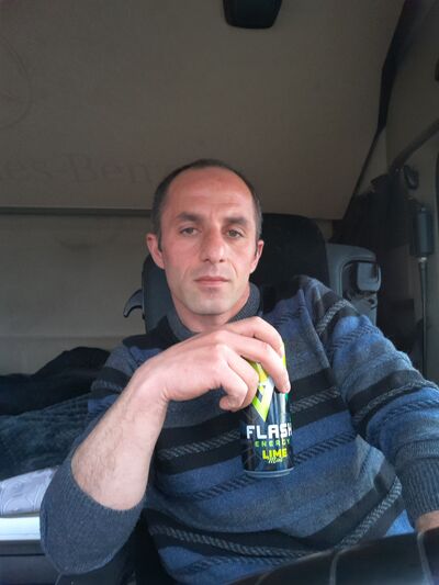  ,   Temuri, 39 ,   ,   