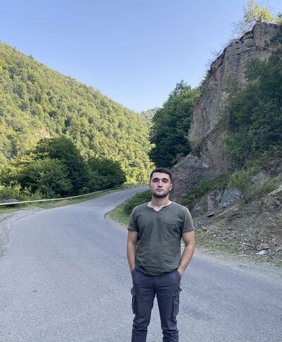  ,   Seymur, 25 ,   ,   