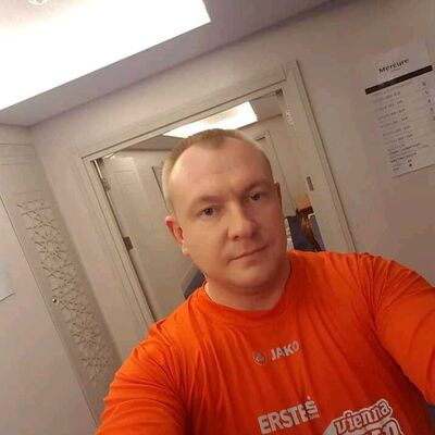  ,   Felix anselm, 43 ,   ,   