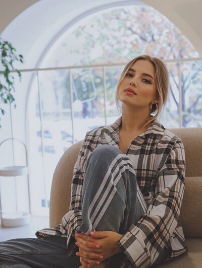  --,   , 21 ,     , c 