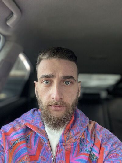  ,   Alex, 32 ,   ,   