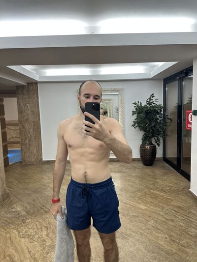  ,   Vladislav, 28 ,   ,   