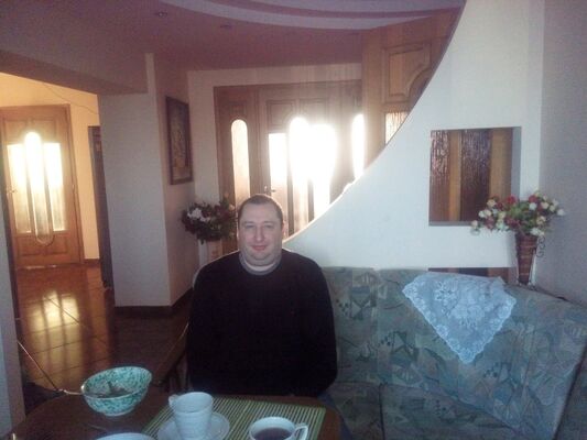  ,   Alex, 48 ,   