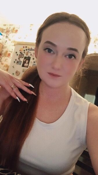  ,   Anna, 29 ,  