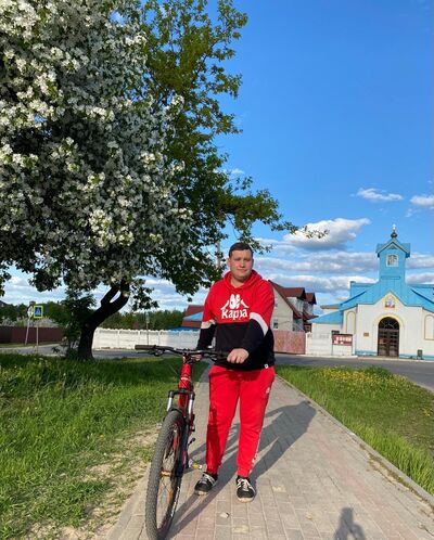  ,   Ilya, 25 ,   ,   