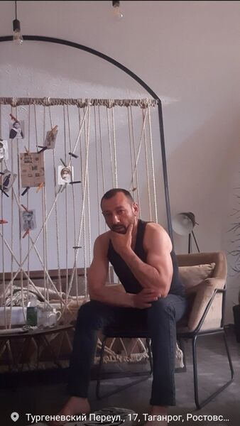  -,   Ruslan, 44 ,   ,   